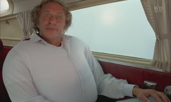 Вроде ничего особенного. Но почему ТАК смешно??)