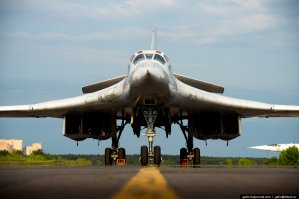 Автору респект. Фотки классные. продолжайте господин Степанов радовать нас своими фото. География Ваших фотографий обширна.  коллекции есть и Алтай, и Казань и Москва, Омск, Байкал, Латвия, Испания.Красиво. Да стены новосибирского метро украшены Вашими фото. 
на Вашем фото в коробке ВВС я узнал себя. Еще раз спасибо.