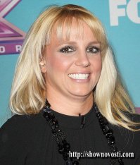 Самое интересное - улыбки искренние, с глазами. В отличие от демократической рекламы стоматолога.