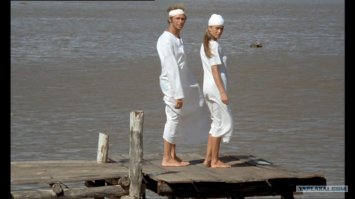 Фильм "Невезучие"! Тоже юморной фильм!
А музыка Владимира Косма!!