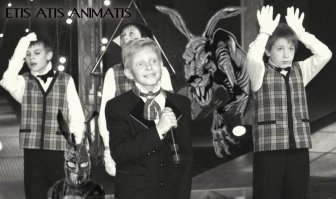 Это ж "Волшебный кролик"! Подтанцовка Юры Демидовича)