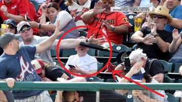 Мелкий и уже одебиленный смартфоном. Рот открыл, чуть башки не лишился.