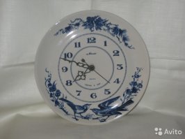 У родителей наподобие таких часов.. Тикают только очень громко.. Все забрать их себе хочу :)