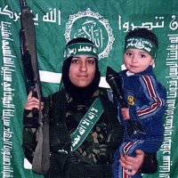 «Военно-патриотический фестиваль для всей семьи»
--------------
Слово "фестиваль" тут вообще не уместно, также, как и приурочить к Масленице милитаристские развлекухи.
Ни сам бы не пошёл, ни детей бы не повёл.

К слову о том, что в каждой избушке свои погремушки - для кого-то подобный маскарад это тоже верх умиления за своего ребёнка: