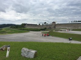 Вот такую красоту наблюдали надсмотрщики и администрация лагеря.