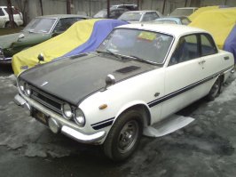 Случайно оказался на одной стоянке, и замер. Вот там раритеты.  Toyota Sports 800 GT   (1977) Celica. croun и еще много всего....