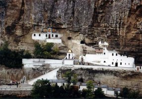 Я решил не включать в тему вырезанные в скалах замки, церкви и монастыри , так-как их немало.
 Свято-Успенский мужской монастырь - Крым