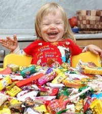 Пожрала конфеток нахаляву,про зуб напи*дила и за проезд лошку не заплатила!День удался!!;)