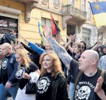 В гугле забанили? смотри, и не говори что не видел...