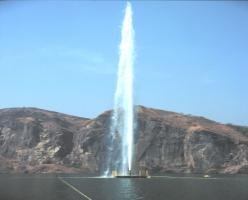 "Озеро Ниос". Углекислый газ. Труба и фонтан для дегазации.