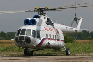 Лет двадцать назад, летал на вертолете главы Сибнефтепровода :) Было удивительно как обычная восьмерка может быть такой тихой !!!! Внутри было 8 кожаных кресел, стюардесса и туалет