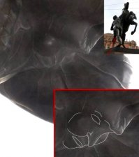 Любопытно другое!
***Есть еще одна интересная знаменитая легенда. В России все, что касается половых органов, почему-то быстро обретает известность... )))
Будто бы Клодту изменила жена и он исхитрился изобразить между ног у одного коня внешний облик своего обидчика. У Клодта вообще занятная история женитьбы достойная отдельного поста. Никак не хотели за него отдавать приглянувшуюся ему девушку. Ее родители считали его нищебродом. Мол только коней ваять и умеет...
По другой версии это сам Наполеон Бонапарт. Черты лица любовника жены Клодта ушли в аналы коня истории, а вот силуэт лица Наполеона и правда угадывается.***