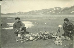 Интересно, что еще в начале 20 века в Монголии сохранялись зороастрийские представления о погребальной обрядности, и это при том, что монголы зороастрийцами формально не являлись, они практиковали буддизм и шаманизм.
На данный момент сложно сказать, какая религиозная система (буддизм или шаманизм) позволила сохранить эти зороастрийские представления. Существует мнение, что зороастрийский обряд выставления (выбрасывания) трупов пришел в Монголию из Тибета вместе с ламаистским буддизмом, и сейчас в Тибете практикуется "воздушное погребение", когда трупы скармливают птицам. Но стоит отметить, что и на Дальнем Востоке (на Амуре, в Корее), а также у лесных народов севера (якуты, чукчи и др.) обряд выставления трупов сохранялся очень долго.

Рассказы русских путешественников 19 и начала 20 века дают хорошее представление о погребальных практиках в Монголии (и у монгольских народов, например, у калмыков). Русские очевидцы отмечали важную роль собаки (священного животного у зороастрийцев) в погребальных ритуалах.

Н.М.Пржевальский "Путешествие в Уссурийском крае", "Монголия и страна тангутов":
"Путешественник встречает более отвратительные сцены на кладбище, которое лежит возле самой Урги. Здесь трупы умерших не зарываются в землю, но прямо выбрасываются на съедение собакам и хищным птицам. Потрясающее впечатление производит подобное место, усеянное грудами костей, по которым, как тени, бродят стаи собак, исключительно питающихся человеческим мясом. Не успеют бросить сюда свежий труп, как его уже начинают терзать эти собаки, вместе с воронами и коршунами, так что через час или много два ничего не остается от мертвеца. Буддисты даже считают хорошим признаком, если труп будет скоро съеден   иначе человек, по их понятиям, не был при жизни угоден богу. Ургинские собаки до того привыкли к подобной поживе, что в то время когда труп несут на кладбище по улицам города, то вместе с родственниками за покойником неминуемо следуют собаки, часто из его собственной юрты."