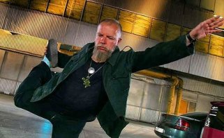 ну и куда уж без него - Сергей Пахомов. Зеленый слоник 1999 - Битва Экстрасенсов