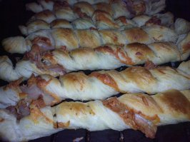 Вчера пробовал, получилось конечно не особо то. Скорее всего духовка у меня барахло, да и бекон короткий!!!