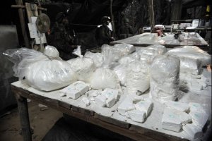 500кг одежды и 505,5тонн этого...