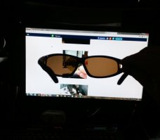 Заметил пару месяце назад, такой же эффект на своих вело очках...