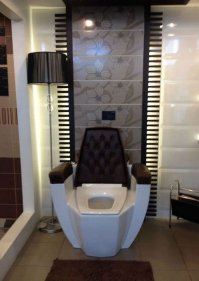 реально крутой трон, мнеб такой!