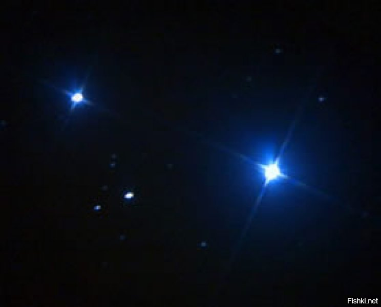 Никуда он не потеряется. Если сделать такой огромный телескоп, то в этот телескоп расстояние между звездами будет огромное, и между ними и будет видно все что нужно.
Вот например на первой фотке двойная звезда в слабый телескоп. Между ними ничего не разглядеть, а на второй фотке тоже самое место в сильный телескоп, и все что между этими звездами очень хорошо видно и ничего не теряется.