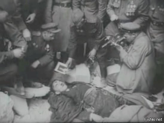 Ну да, кто будет стреляться себе в лоб. В рот или висок обычно.