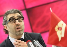 Хозяин  в шоке,как вы так можете