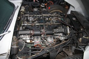 как есть она стоит 500 -1000, за 20 000 $ эту с Америки притащил ( с доставкой), не востановленная, поддерживали в хорошем состоянии, работы с ней не много