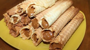 Паренёк в ломбарде хочет обменять спичку на 1000 рублей