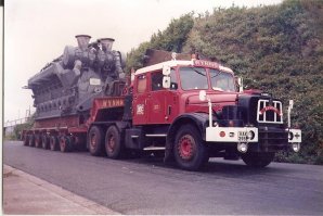 Гигантские тягачи Георгия Ротинова