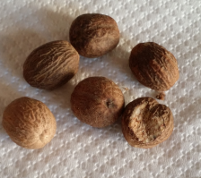 А эти специи добавляешь? Без звездочки, лагман не лагман. Мускатный орех по желанию, я добавляю, но только чуть-чуть, придает лагману аромат.