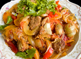 Ну если добавить баклажаны, то будет дамляма. Если без баклажанов, и капусты, то получится хашлама. Вариантов очень много!!! Но-о! В любом случае, это очень вкусно!!!!