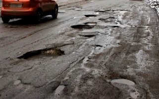 Ну я же как то езжу по таким дорогам...
