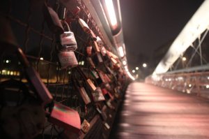 Был в Кракове в январе прошлого года. Автор, а где фото мостов, а где холм Костюшко?