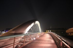 Был в Кракове в январе прошлого года. Автор, а где фото мостов, а где холм Костюшко?