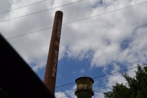 Проезжал мимо завода в Ричмонде. Невзрачный такой заводишко)