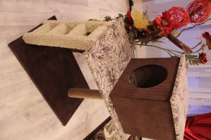 А я вот такие домики для кошек делаю)