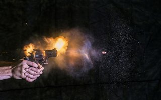 Да- да, падает!