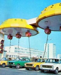 Первые бензоколонки в Москве