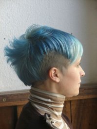 через 10 лет кое-кому тоже будет стыдно, что выглядели они как придурки