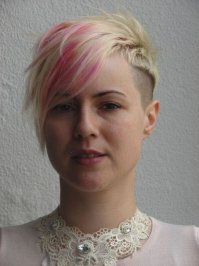 через 10 лет кое-кому тоже будет стыдно, что выглядели они как придурки