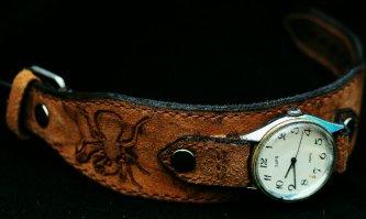 Я сделал новый ремешок для старых часов, доставшихся от моего деда