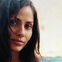 На Натали Имбрулью чем то походит.