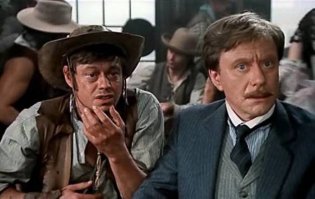 Одни буржуины в кадре...