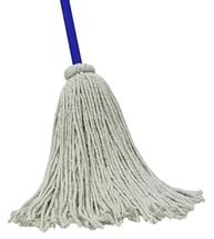 Когда-то мне, молодому моряку, поручили сделать машку для машинного отделения, их делали из старых швартовных концов, найденных в боцманском загашнике. Я из жабы взял сразу два. И связал такую же хрень, как у этих дур на голове. Когда намочили, эту байду невозможно было таскать, такая она была тяжёлая. 2-ой механик хотел перее.б.ть меня ею, но не смог кинуть. Один в один.