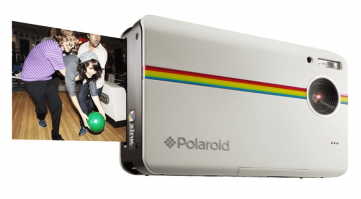 а Polaroid ещё трепыхается !