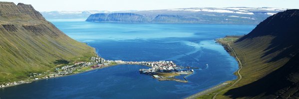 Город Isafjordur Исландия: