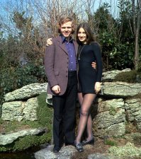 Красивая женщина.