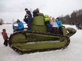 В прошлом месяце в Петербурге.