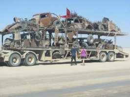 На фото что осталось от некоторых к окончанию съемок.
Вот статья, что на чьей базе создавалось.