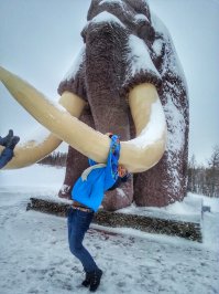 Ямал поразил как в положительном, так и в отрицательном плане. Но в основном были только хорошие эмоции. И этот мамонт огромный, олени, ненцы и яяяяязь, преимущественно в консервах