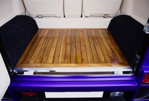 Линолеум классный в собачник постелили: